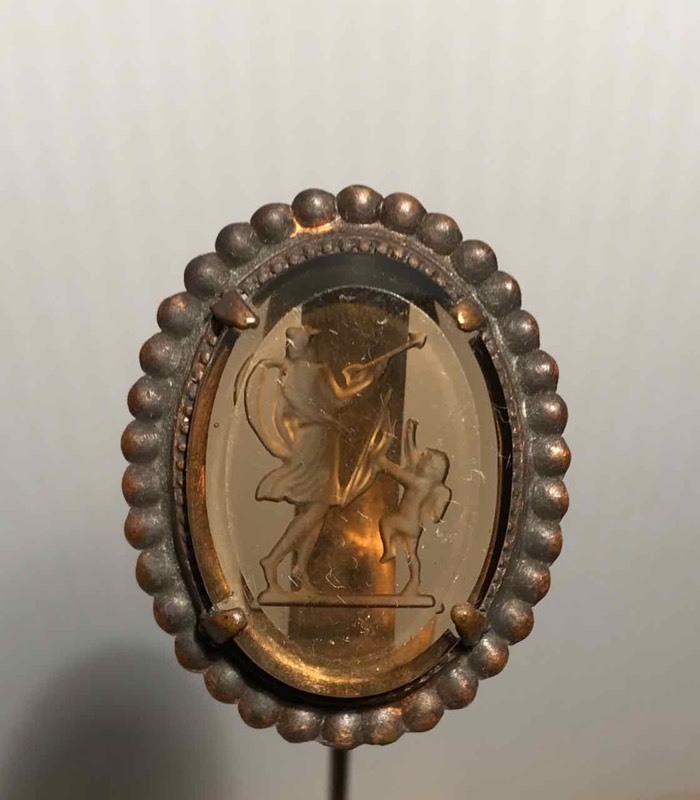 lot 383 image: Hat Pin Etched Glass Stone with Image of Cupid & Lady