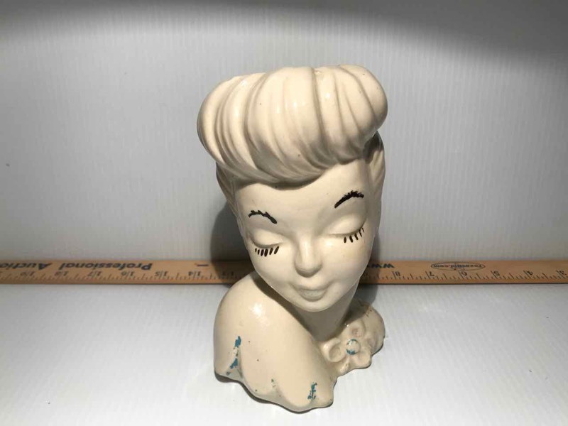 lot 420 image: Vintage Art Pottery Head Vase Eyelashes & Eyebrows