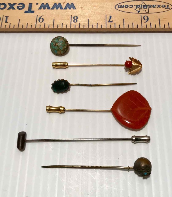 lot 431 image: (6) HatLapel Pins