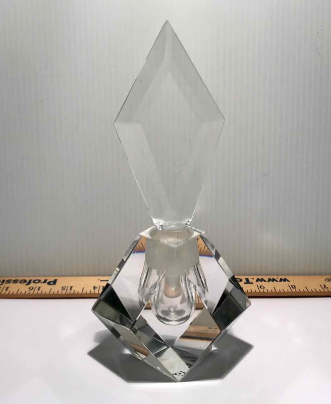 lot 447 image: Crystal Perfume Bottle with Stopper  Clear, Diamond Shaped Stopper