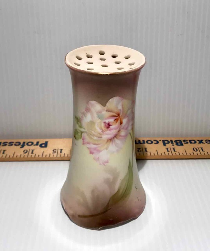 lot 452 image: Antique Hat Pin Holder  Porcelain, Pink Peony, RS Prussia