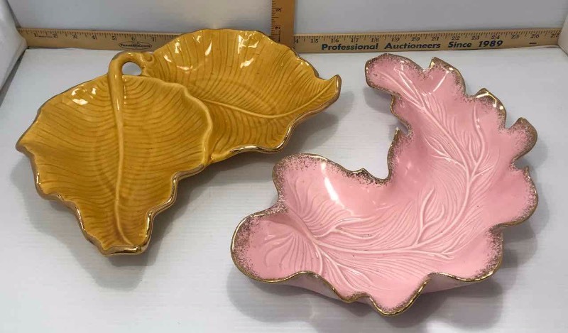 lot 556 image: Mid-Century Art Pottery, California USA #107 Pink Tray & Gold Yellow Dish