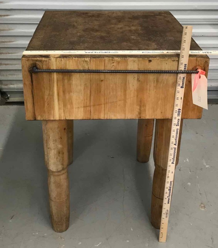 lot 572 image: Chopping Block with Towel Bar