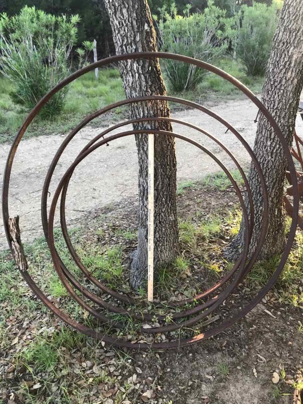lot 521 image: (4) Antique Wagon Wheel Rings