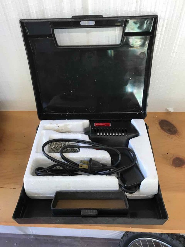 lot 605 image: Weller Standard Model 7200 Soldering Tool