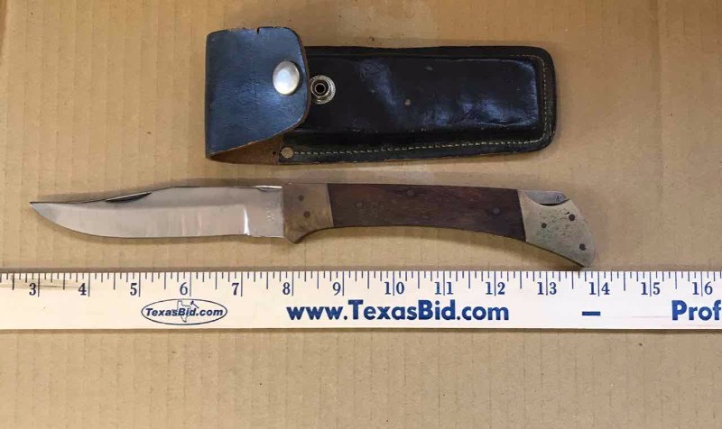 lot 614 image: FoldingLock Knife with Leather Belt Sheath