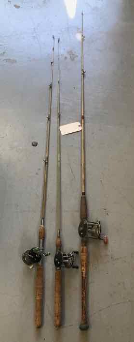 lot 619 image: (3) Fishing Rods with Penn Reels