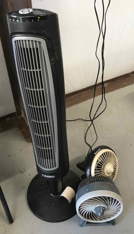 lot 621 image: (3) Fans