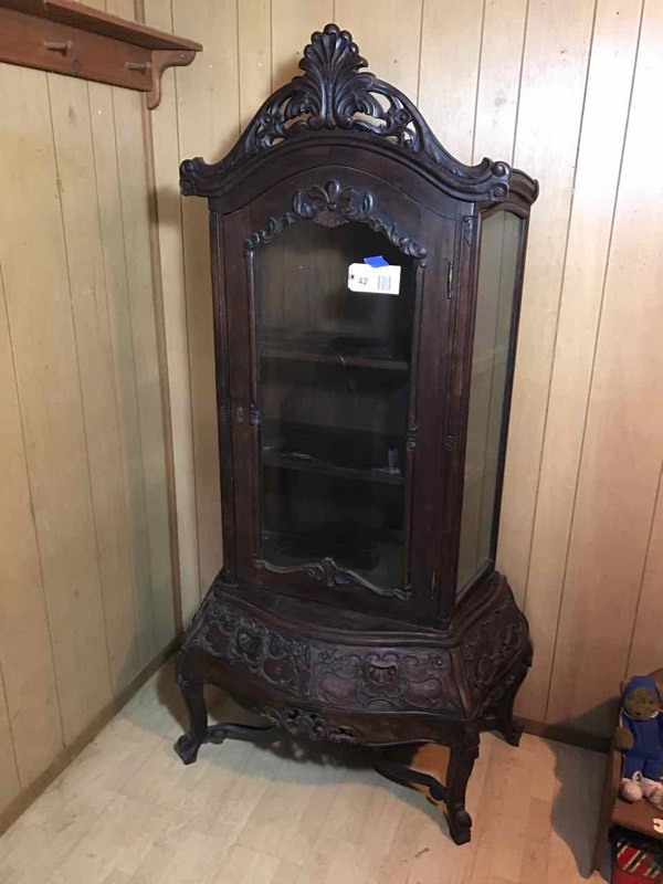 lot 42 image: Living Room French Styled Curio Cabinet