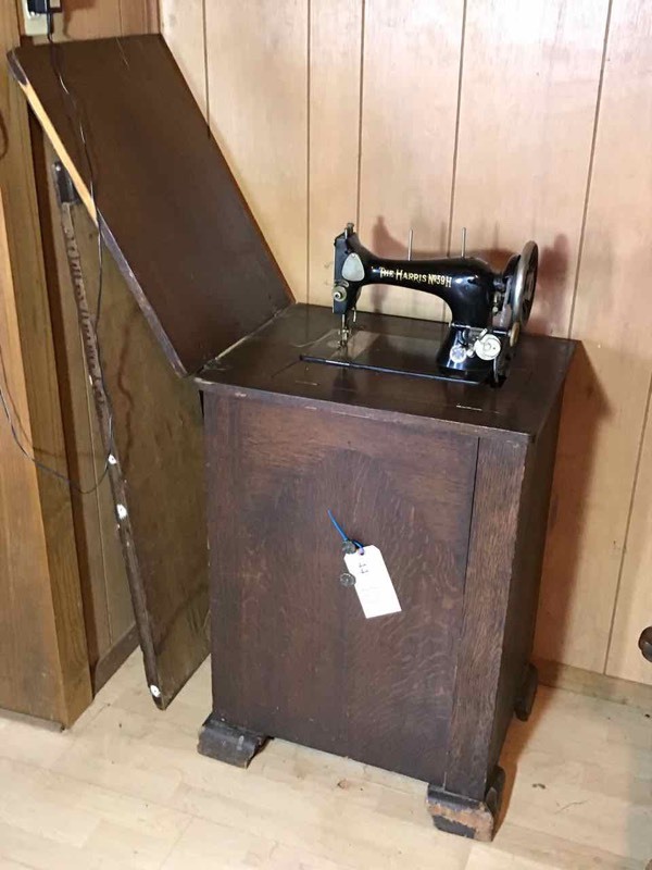 lot 44 image: Living Room Antique Sewing Machine, The Harris No. 39H in Oak Cabinet