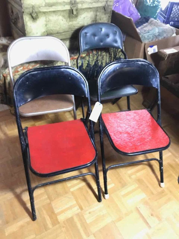 lot 51 image: Living Room (4) Folding Chairs