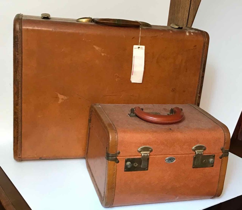 lot 89 image: Bedroom 1  Vintage Luggage, 2 pieces