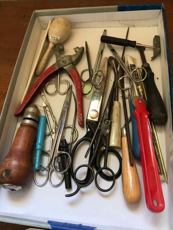 lot 135 image: Laundry Room Asst. Scissors, Pinking Shears, Tracers, Darner Tools, Etc.