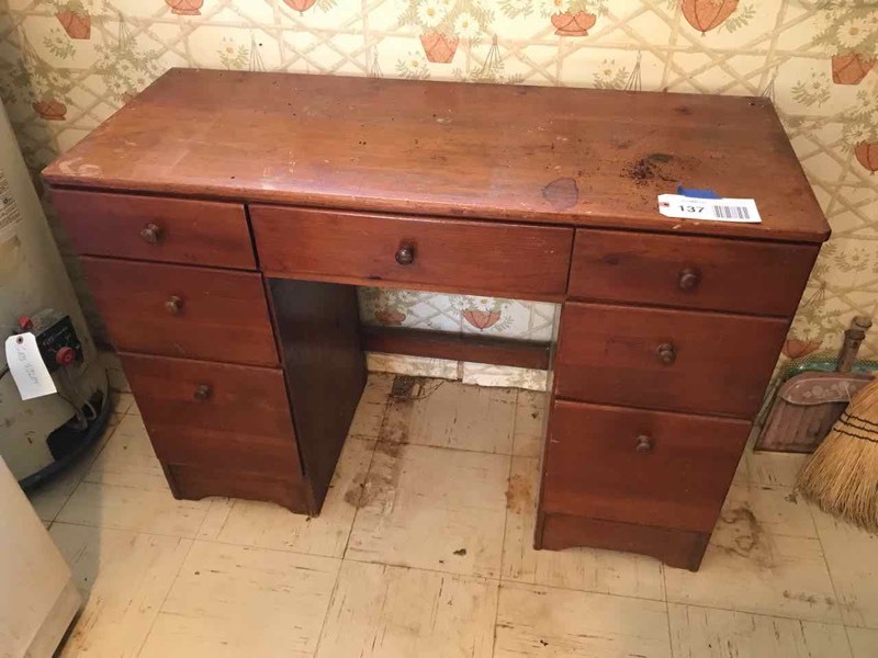 lot 137 image: Laundry Room Desk with Sewing Supply Contents (Spools of Thread, Patterns, Tapes, Pins, Buttons, Etc.)