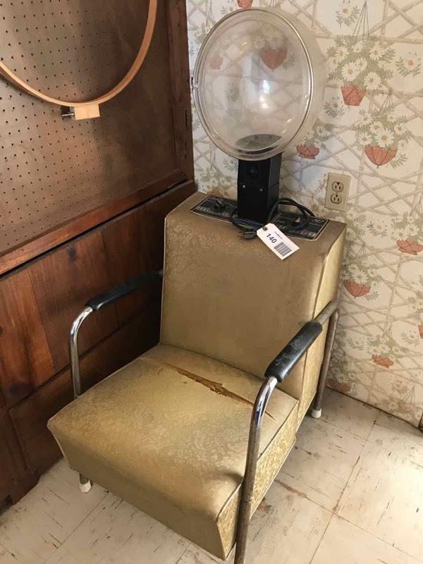 lot 140 image: Laundry Room DeVille Hair Dryer