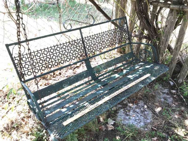 lot 150 image: Yard Metal Swing (green)