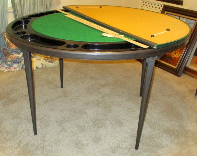 lot 1 image: Portable Game Table (B2)