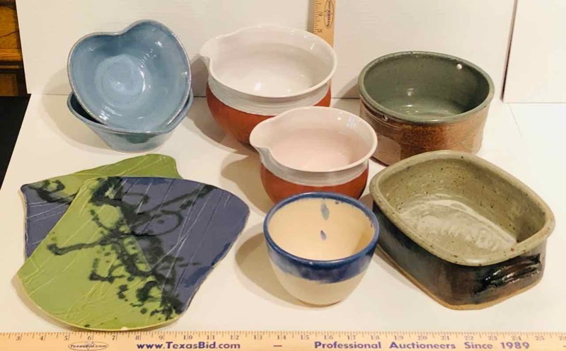 lot 50 image: Pottery Bowl & Platter Assortment (LR)