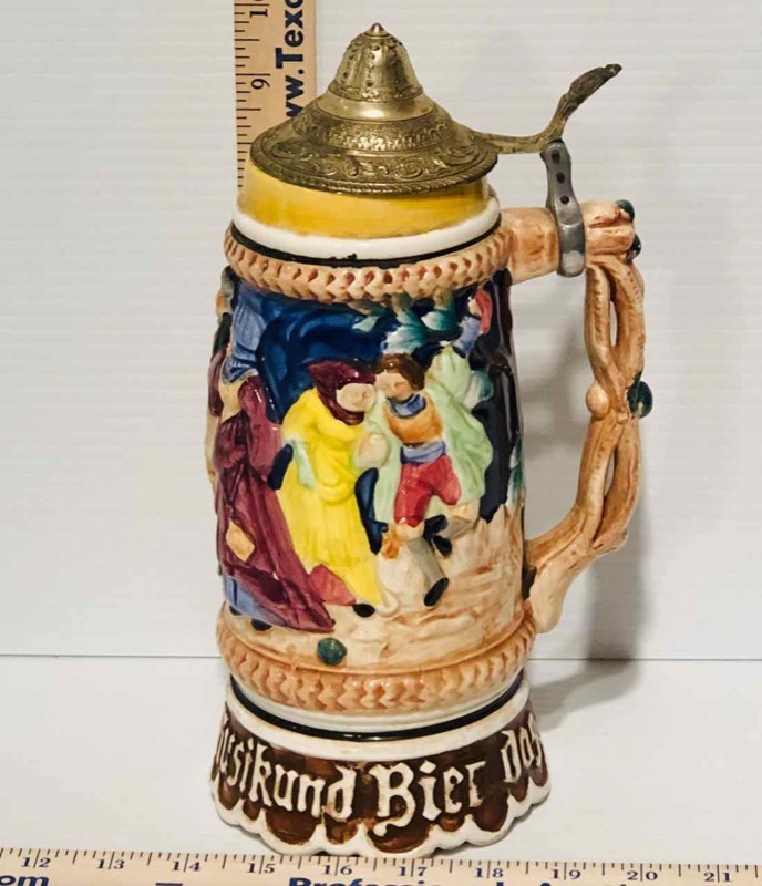 lot 55 image: (1) Stein Musical (LR)