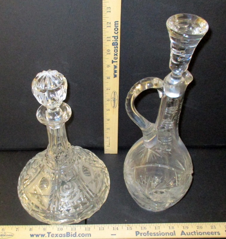 lot 60 image: (2) GlassCrystal Decanters (B2)