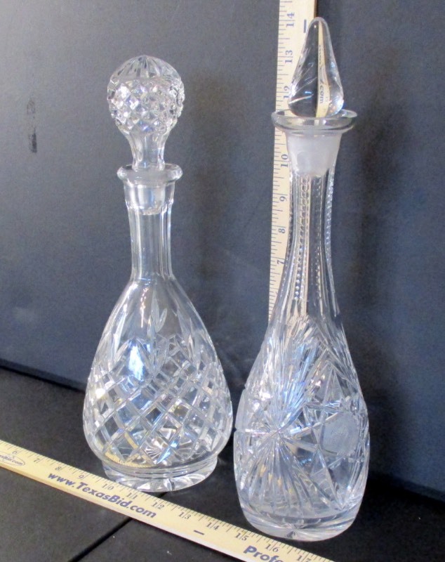 lot 64 image: (2) GlassCrystal Decanters (B2)