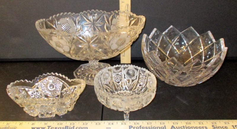 lot 80 image: (4) GlassCrystal Bowls (B2)