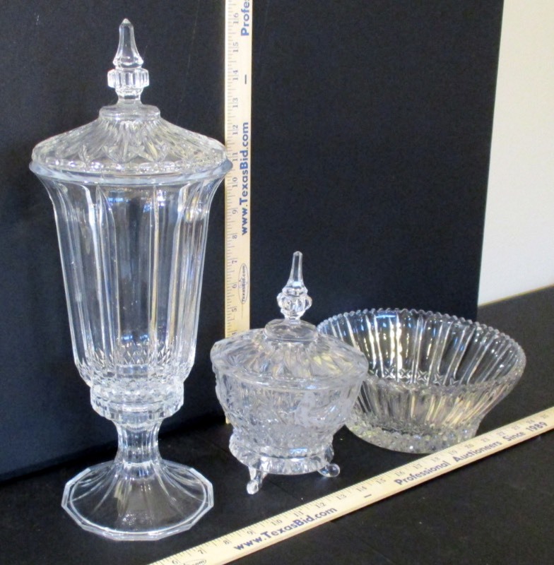 lot 100 image: (3) GlassCrystal Lidded Candy Dishes, Bowl (B2)