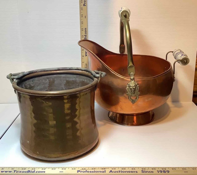 lot 142 image: Hammered Brass Bucket, Copper Coal Scuttle with Delft Handles (LR)