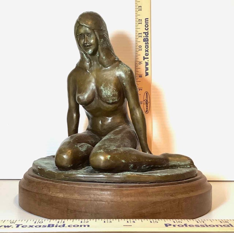 lot 143 image: Bronze Sculpture Day 87 Sherry (LR)