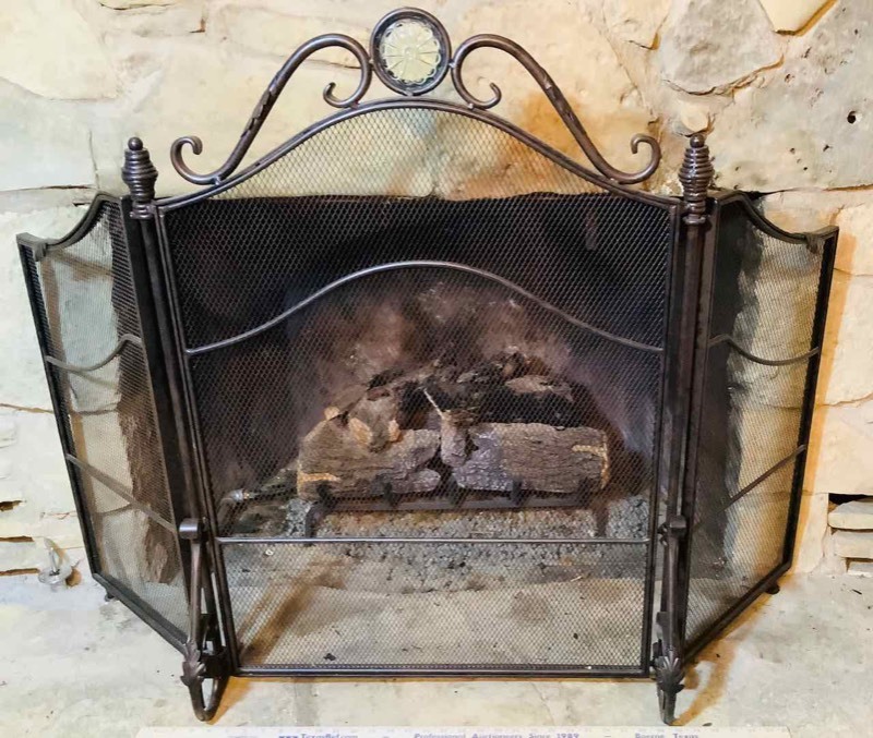 lot 153 image: Metal Fireplace Screen (LR)