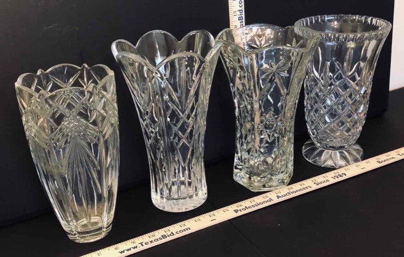 lot 160 image: (4) GlassCrystal Vases (LR)