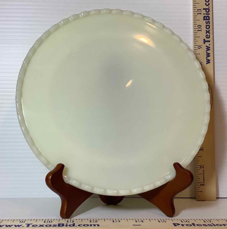 lot 178 image: Antique Dental Tray, Custard Ritter Glass - Made in USA (LR)