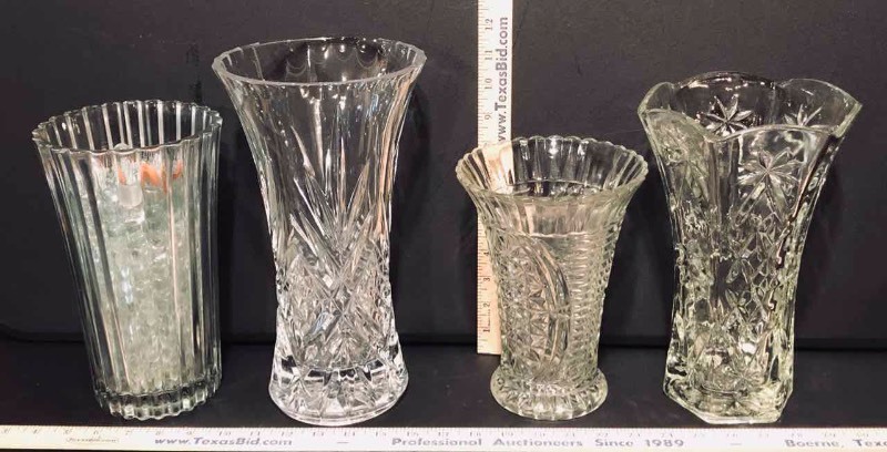 lot 184 image: (4) GlassCrystal Vases (LR)