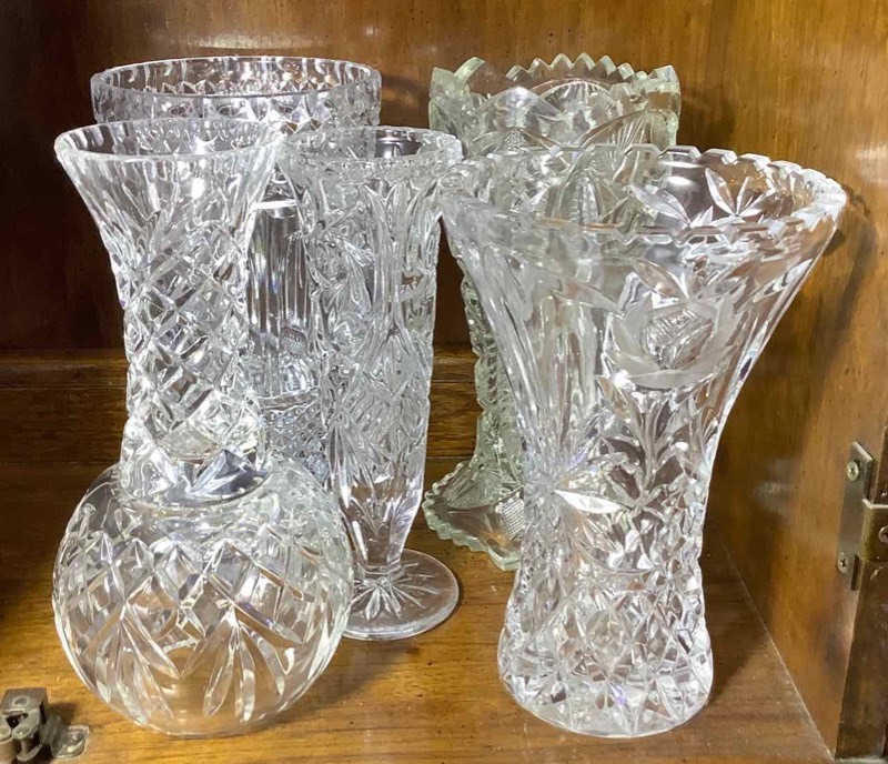 lot 222 image: (5) GlassCrystal Vases (DR)