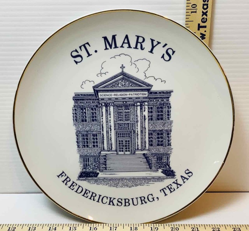 lot 253 image: Saint Marys Fredericksburg Texas Collector Plate (DR)