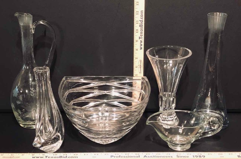 lot 264 image: (6) GlassCrystal Vases, Bowls, Ewer (B2)