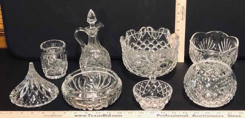 lot 268 image: (8) GlassCrystal Candy Dish, Nut Bowls, Oil Jar (LR)