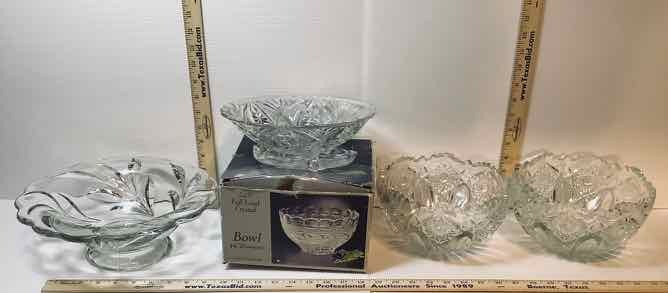 lot 313 image: (5) GlassCrystal Bowls (DR)