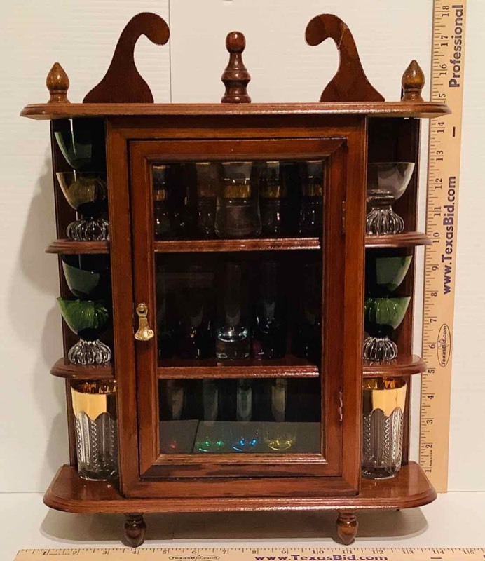 lot 333 image: Curio Wall Cabinet with Contents (DR)