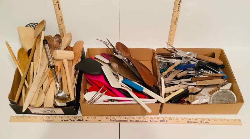 lot 336 image: Wooden Spoons, Kitchen Utensils, Etc. (K)