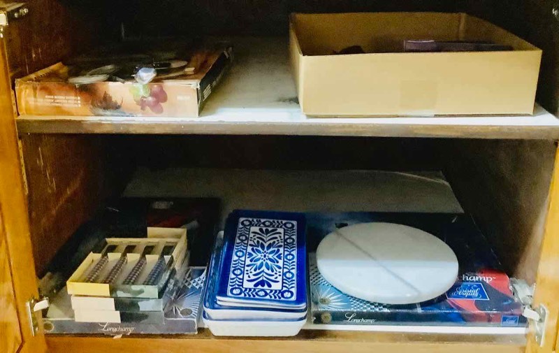 lot 360 image: Cheese PlatesBoards, Slicers, Etc. (K)