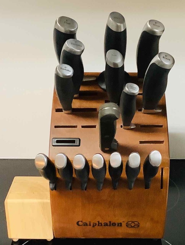 lot 367 image: Calphalon Knife Block and Knives (K)