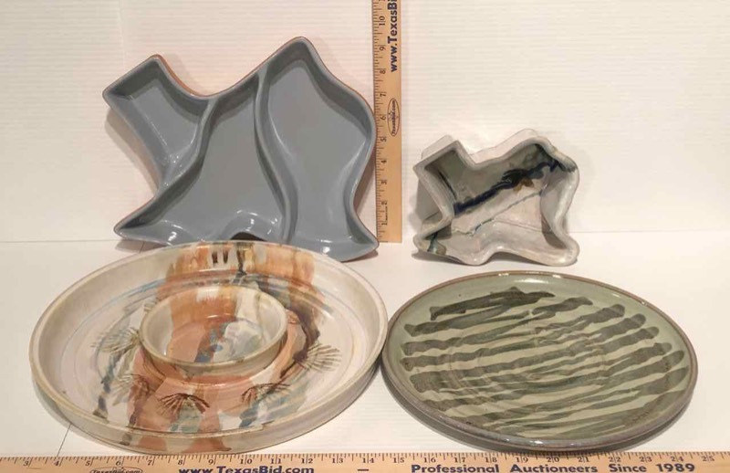lot 392 image: Frankoma Texas Shaped Dish, Jus Cuz Pottery Plate, Pottery Texas Shaped Dish, Plate (LR)