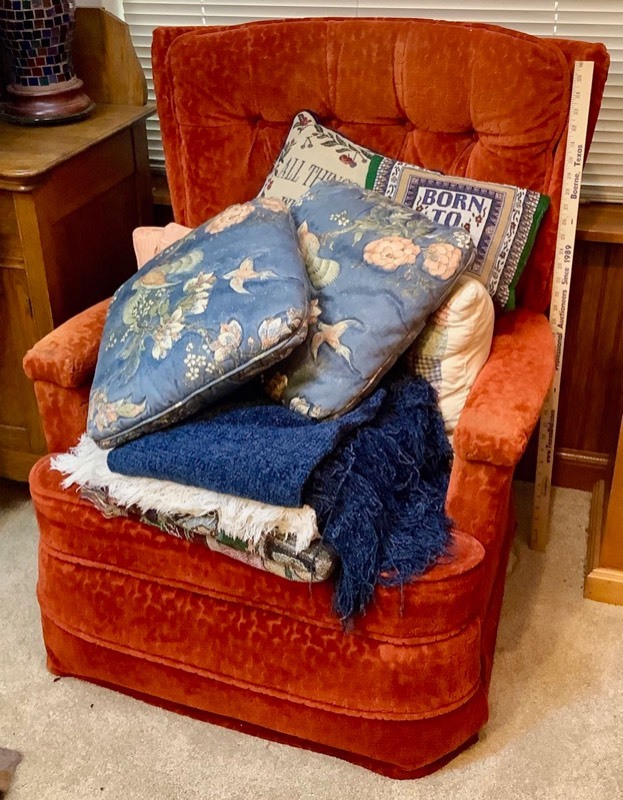 lot 417 image: Upholstered Recliner with Throws and Pillows (ST)