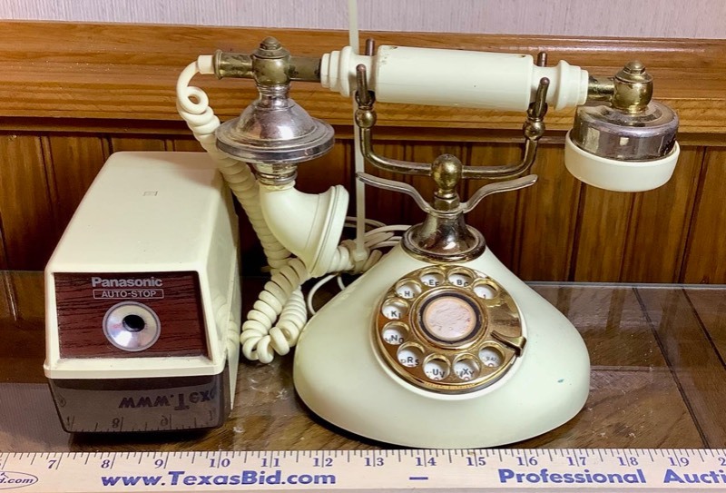 lot 437 image: Desk Telephone and Pencil Sharpener (ST)