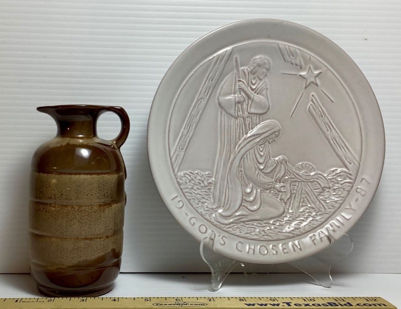 lot 438 image: Frankoma Plate and Jug (ST)