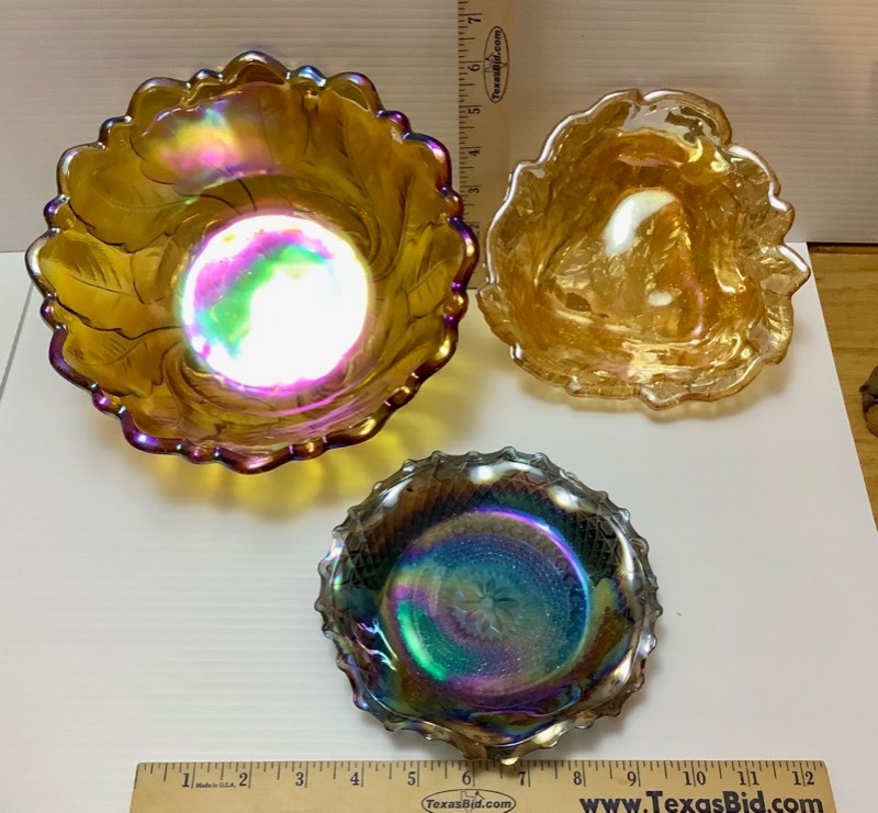 lot 458 image: (3) Iridescent Glass Bowls (ST)