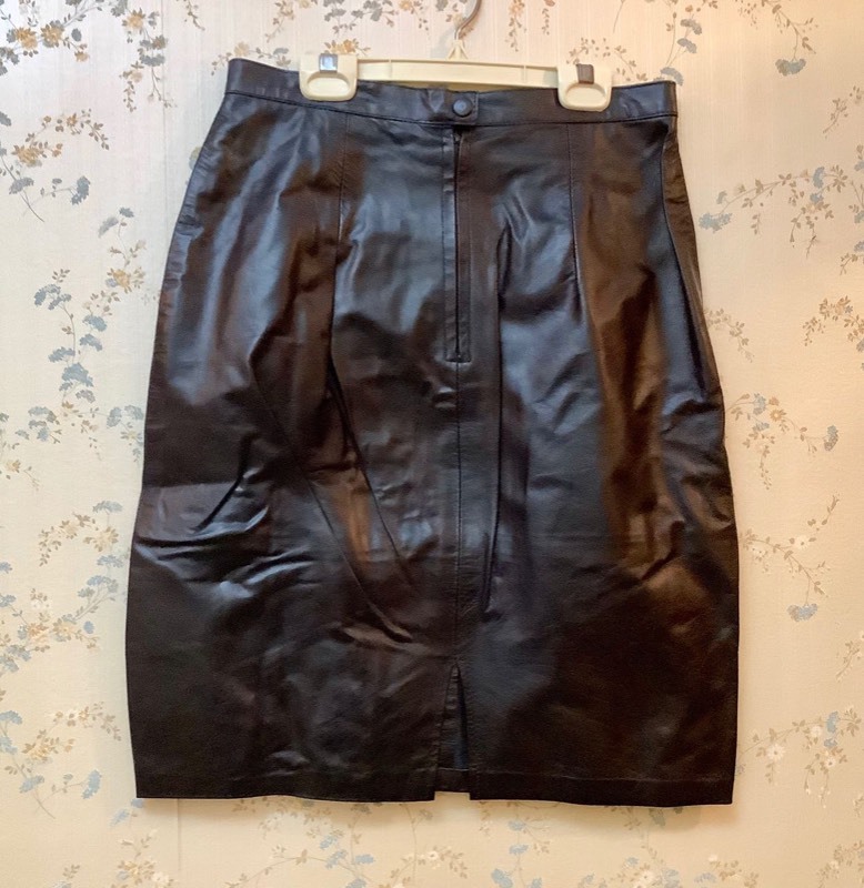 lot 515 image: Anne-Gee Leather Skirt (CR)