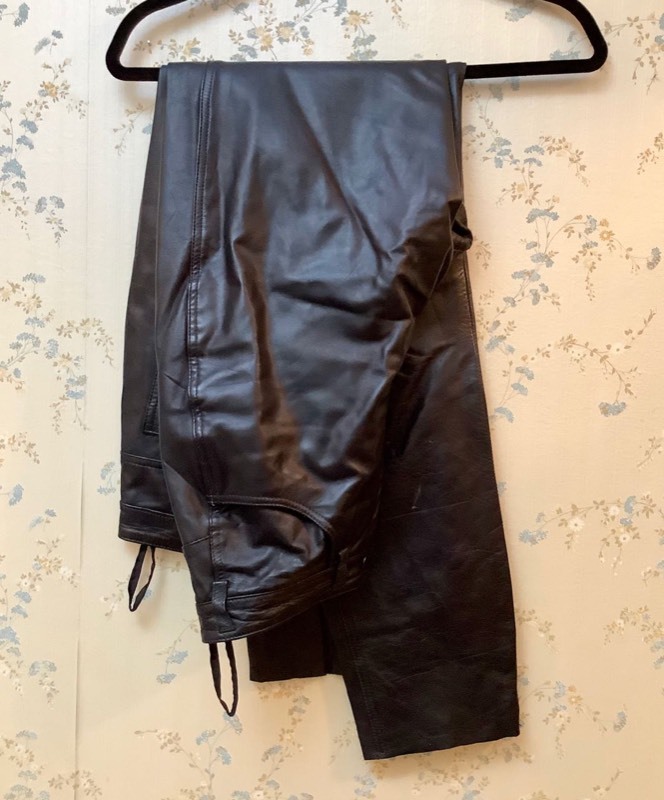 lot 516 image: GiGi Bugatti Leather Pants (CR)