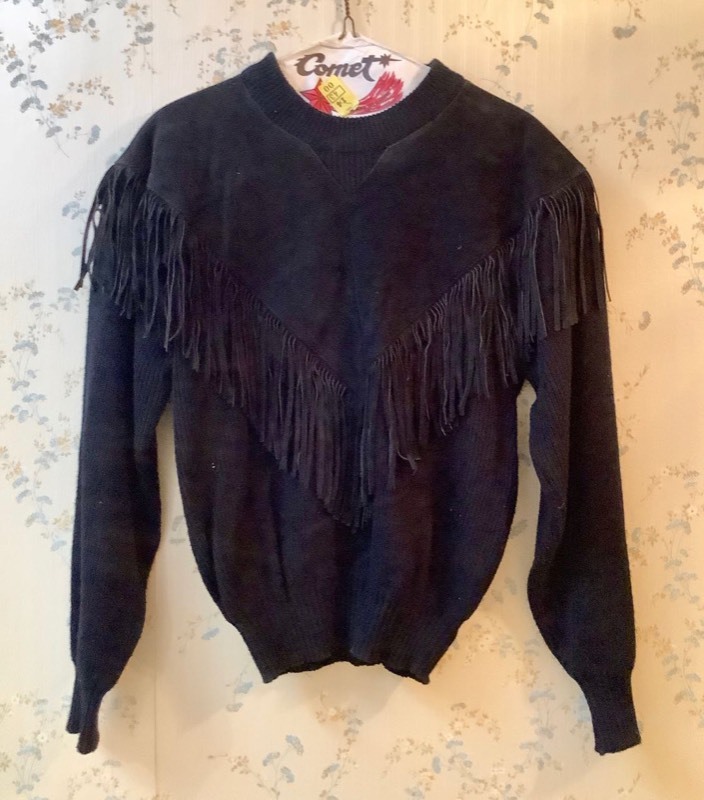 lot 524 image: Pioneer Wear Pullover Sweater with Leather Trim (CR)